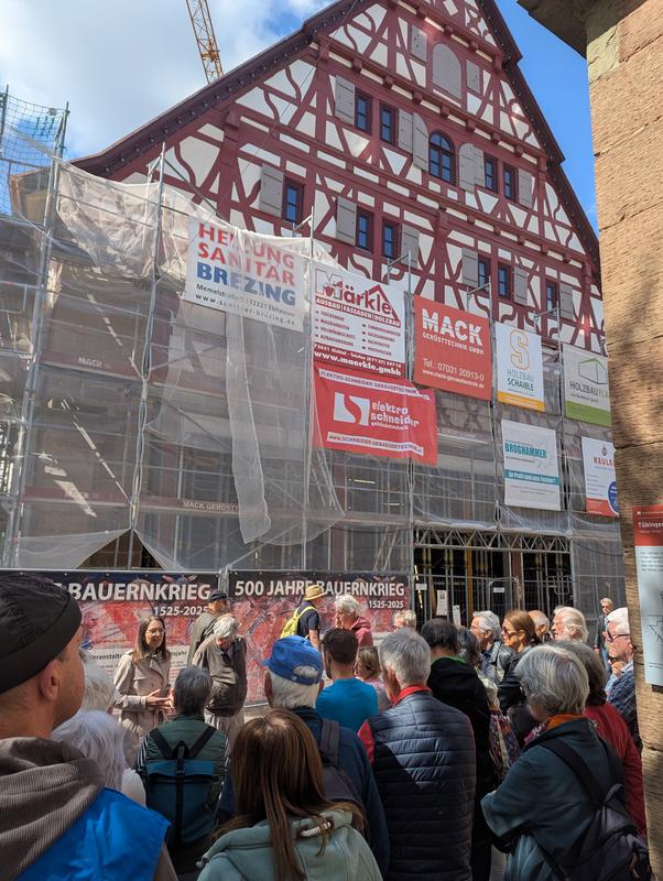 Fruchtkasten öffentliche Führung Blick auf die geöffnete Fassade©Stadt Herrenberg